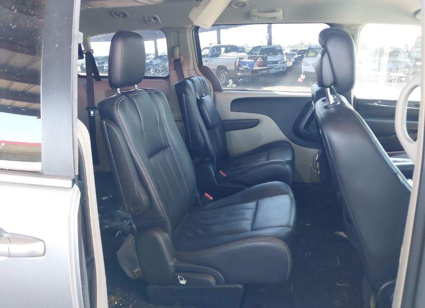 Photo 8 of 2015 Chrysler Town & COUNTRY TOURING (VIN 2C4RC1BG5FR637074)