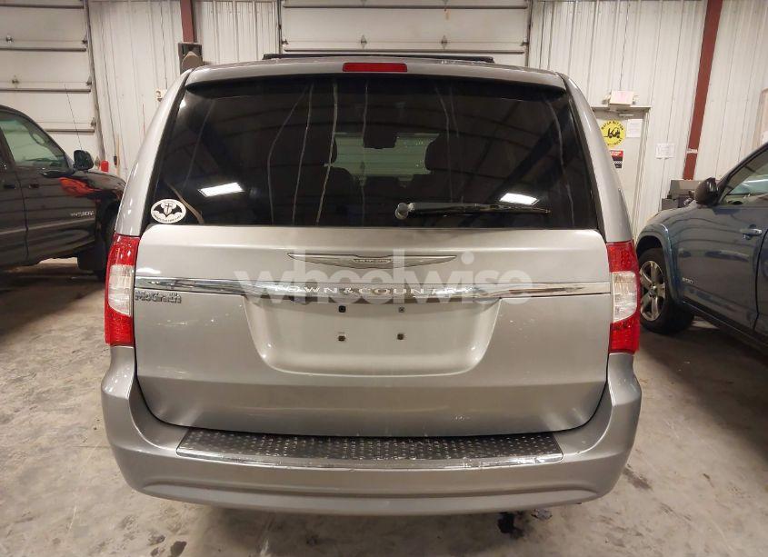 Photo 17 of 2015 Chrysler Town & COUNTRY TOURING (VIN 2C4RC1BG5FR638189)