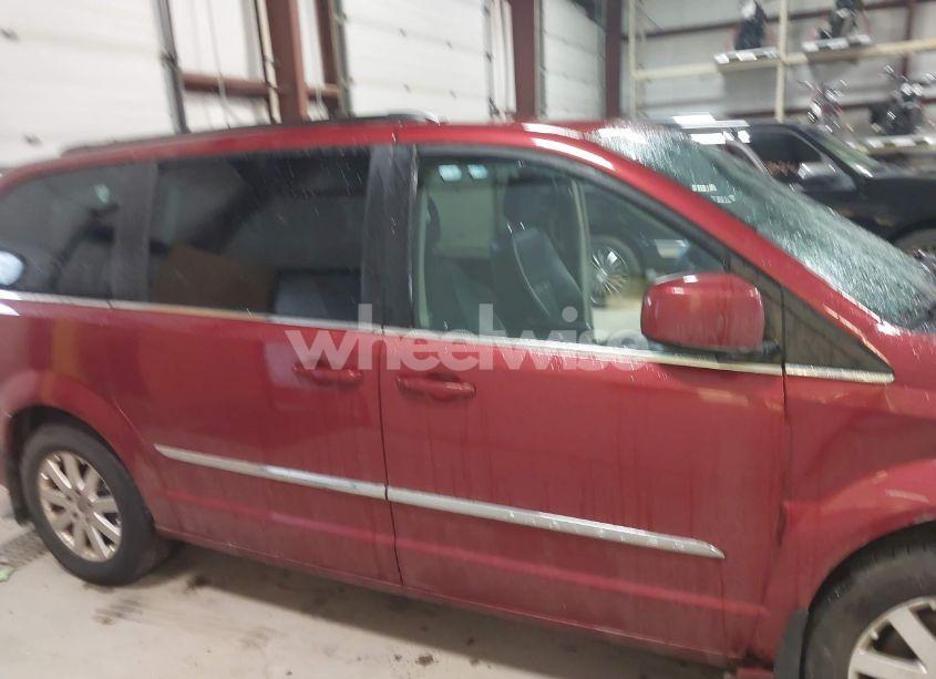 Photo 13 of 2015 Chrysler Town & COUNTRY TOURING (VIN 2C4RC1BG5FR644901)