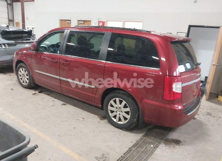 Photo 3 of 2015 Chrysler Town & COUNTRY TOURING (VIN 2C4RC1BG5FR644901)