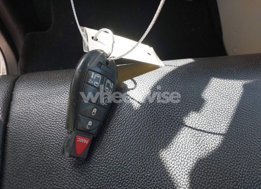 Photo 11 of 2015 Chrysler Town & COUNTRY TOURING (VIN 2C4RC1BG5FR695914)