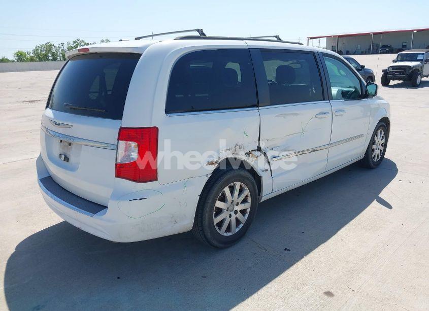 Photo 4 of 2015 Chrysler Town & COUNTRY TOURING (VIN 2C4RC1BG5FR695914)