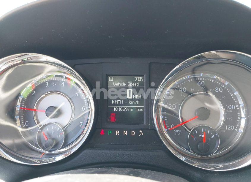 Photo 7 of 2015 Chrysler Town & COUNTRY TOURING (VIN 2C4RC1BG5FR695914)