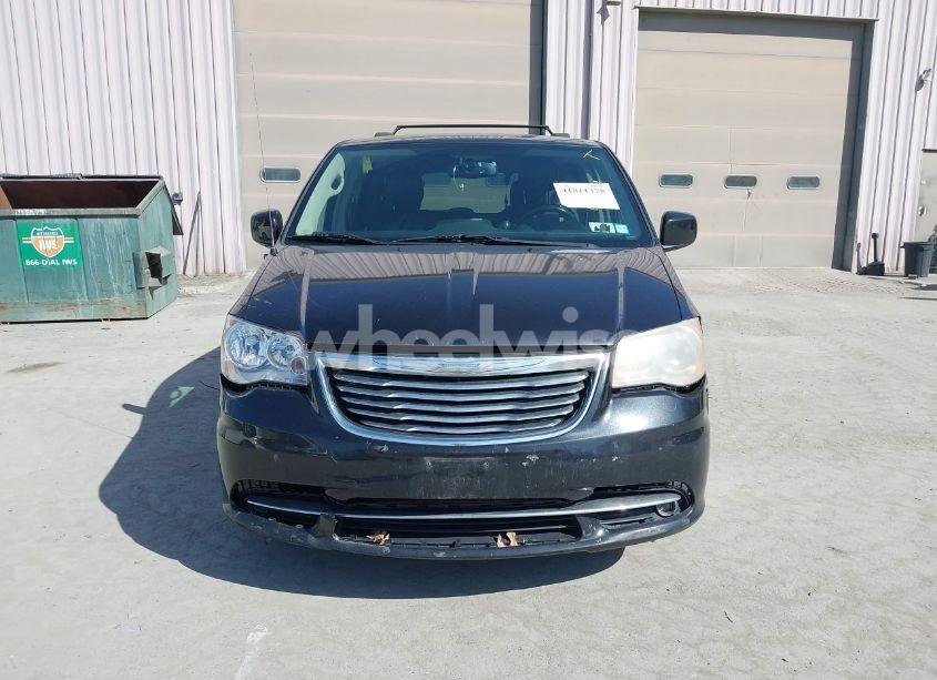 Photo 12 of 2015 Chrysler Town & COUNTRY TOURING (VIN 2C4RC1BG5FR715577)