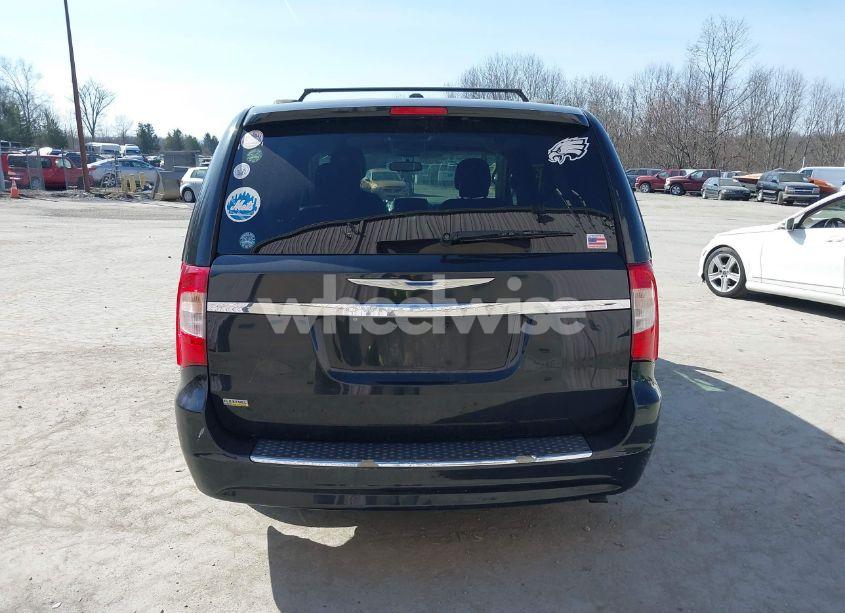 Photo 16 of 2015 Chrysler Town & COUNTRY TOURING (VIN 2C4RC1BG5FR715577)