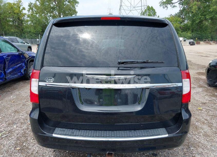 Photo 16 of 2015 Chrysler Town & COUNTRY TOURING (VIN 2C4RC1BG5FR740091)