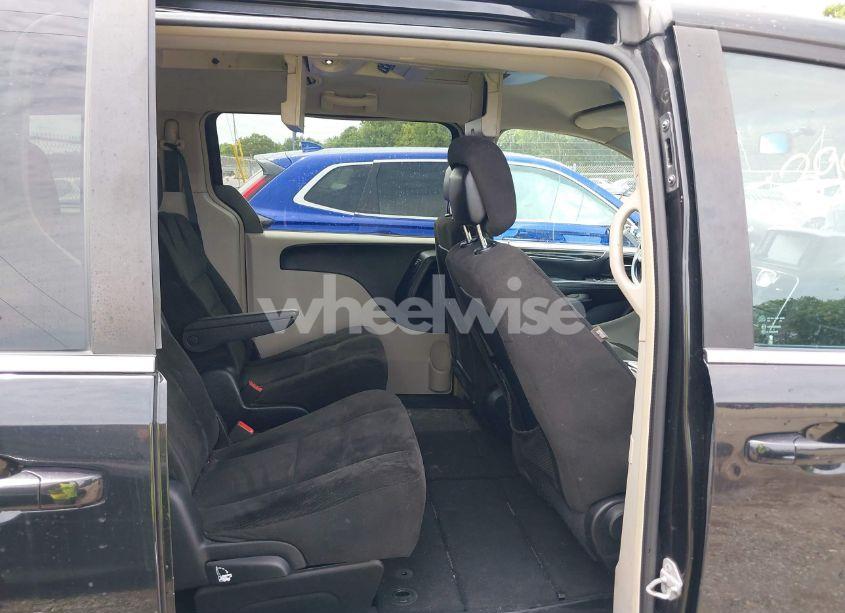 Photo 8 of 2015 Chrysler Town & COUNTRY TOURING (VIN 2C4RC1BG5FR740091)