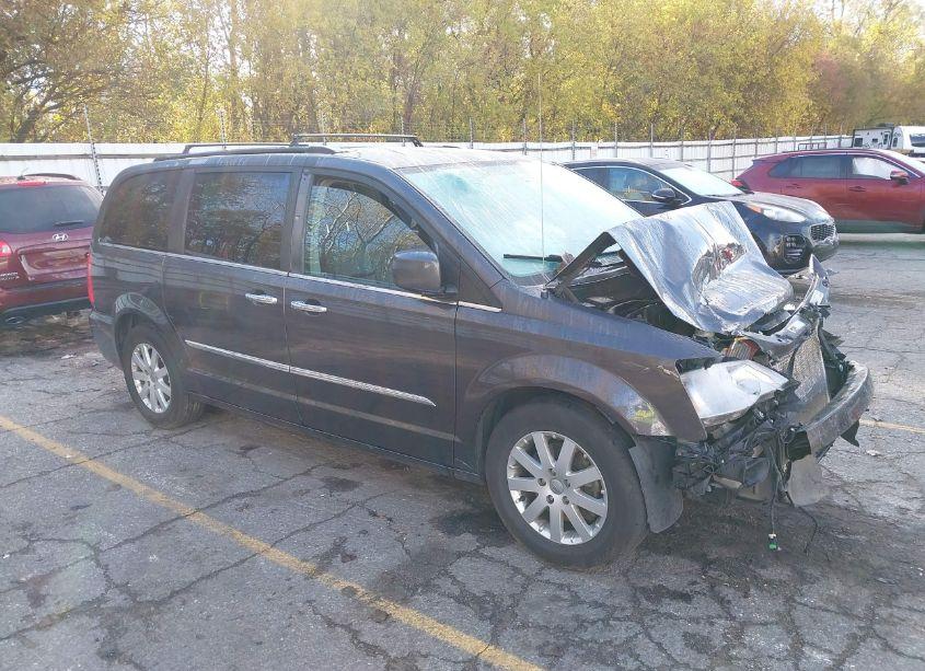 2015 Chrysler Town & COUNTRY TOURING (VIN 2C4RC1BG5FR752757) main photo