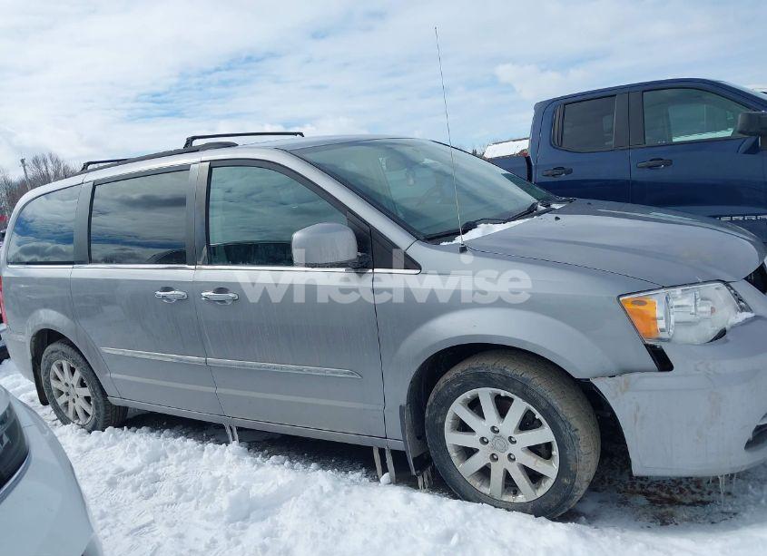 Photo 13 of 2016 Chrysler Town & COUNTRY TOURING (VIN 2C4RC1BG5GR113053)