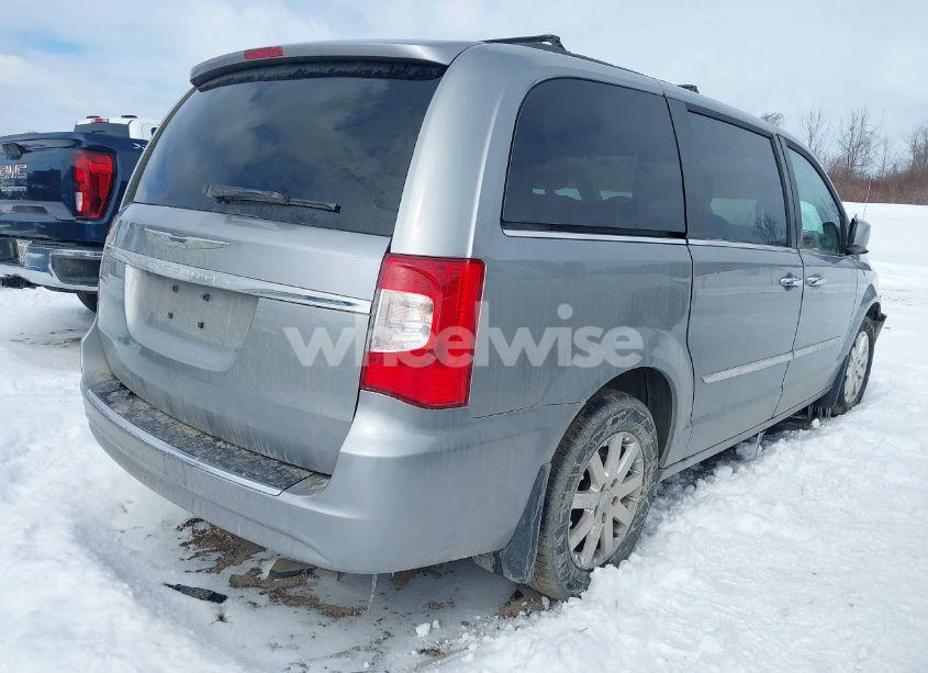 Photo 4 of 2016 Chrysler Town & COUNTRY TOURING (VIN 2C4RC1BG5GR113053)