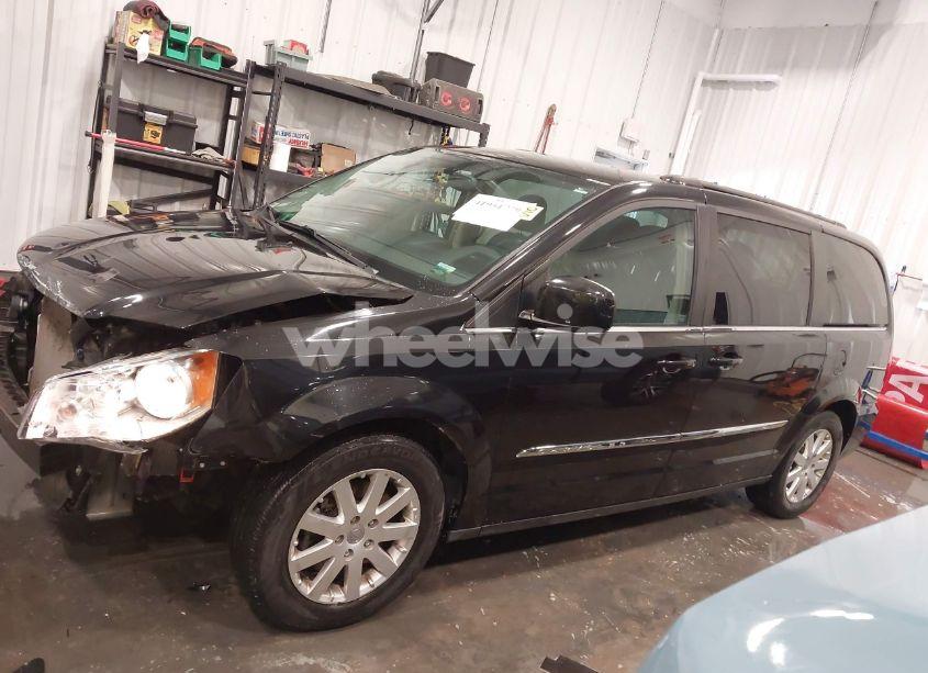 Photo 15 of 2016 Chrysler Town & COUNTRY TOURING (VIN 2C4RC1BG5GR113120)