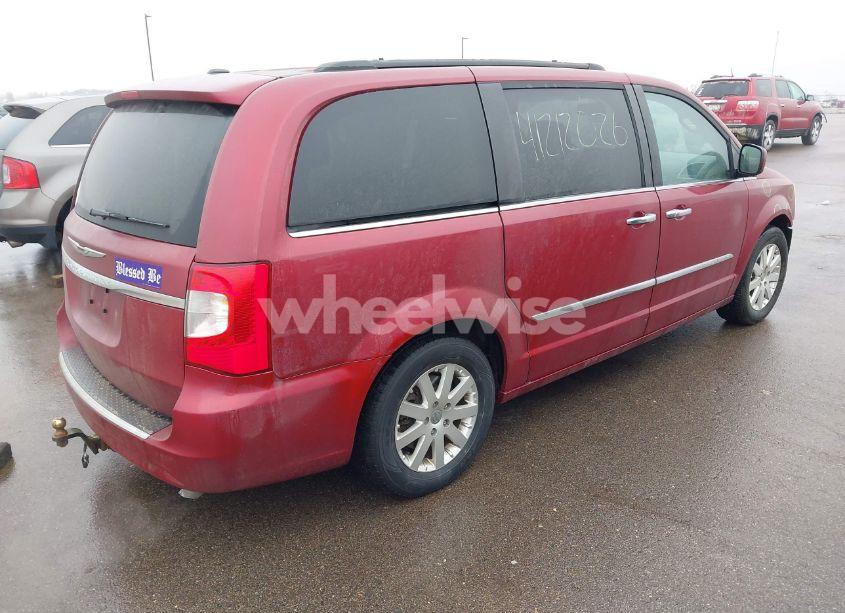 Photo 4 of 2016 Chrysler Town & COUNTRY TOURING (VIN 2C4RC1BG5GR121332)