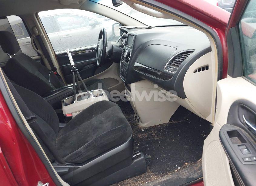 Photo 5 of 2016 Chrysler Town & COUNTRY TOURING (VIN 2C4RC1BG5GR121332)