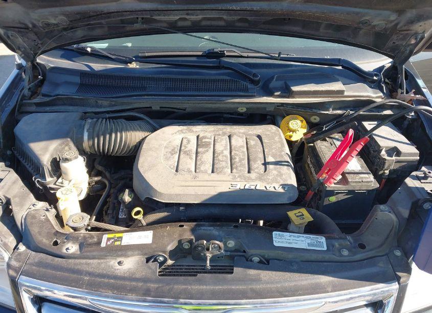 Photo 10 of 2016 Chrysler Town & COUNTRY TOURING (VIN 2C4RC1BG5GR132637)