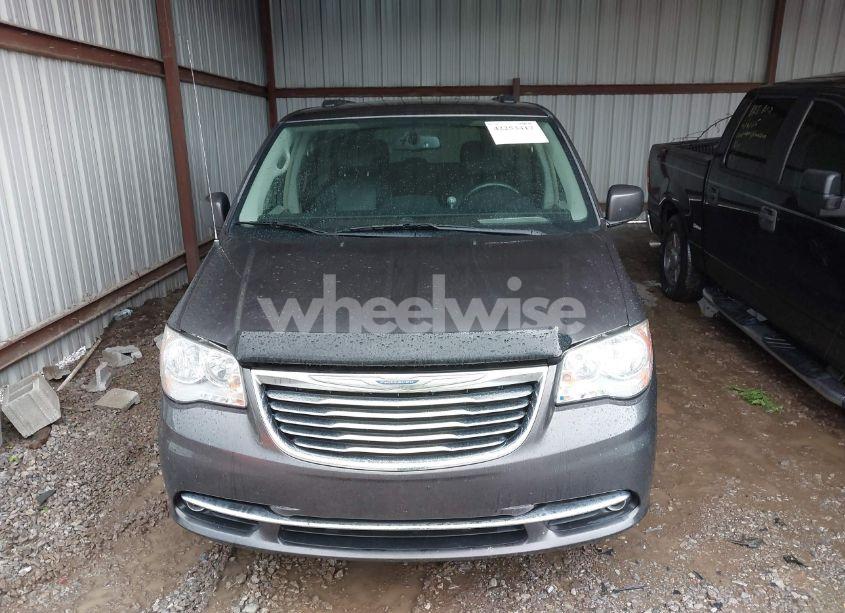 Photo 12 of 2016 Chrysler Town & COUNTRY TOURING (VIN 2C4RC1BG5GR135599)