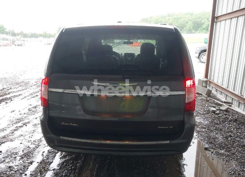 Photo 16 of 2016 Chrysler Town & COUNTRY TOURING (VIN 2C4RC1BG5GR135599)