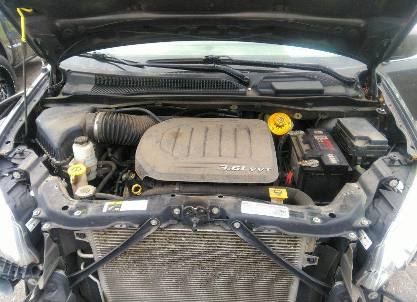 Photo 10 of 2016 Chrysler Town & COUNTRY TOURING (VIN 2C4RC1BG5GR158154)