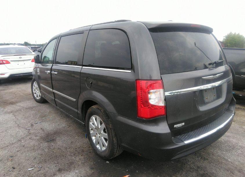 Photo 3 of 2016 Chrysler Town & COUNTRY TOURING (VIN 2C4RC1BG5GR158154)