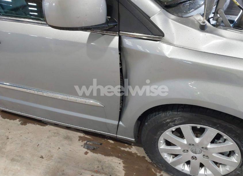 Photo 17 of 2016 Chrysler Town & COUNTRY TOURING (VIN 2C4RC1BG5GR172846)