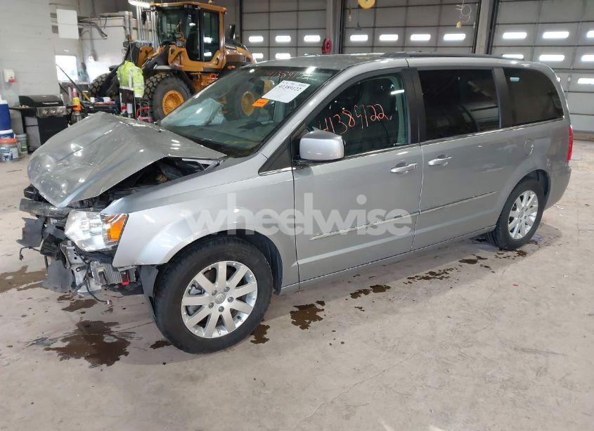 Photo 2 of 2016 Chrysler Town & COUNTRY TOURING (VIN 2C4RC1BG5GR172846)