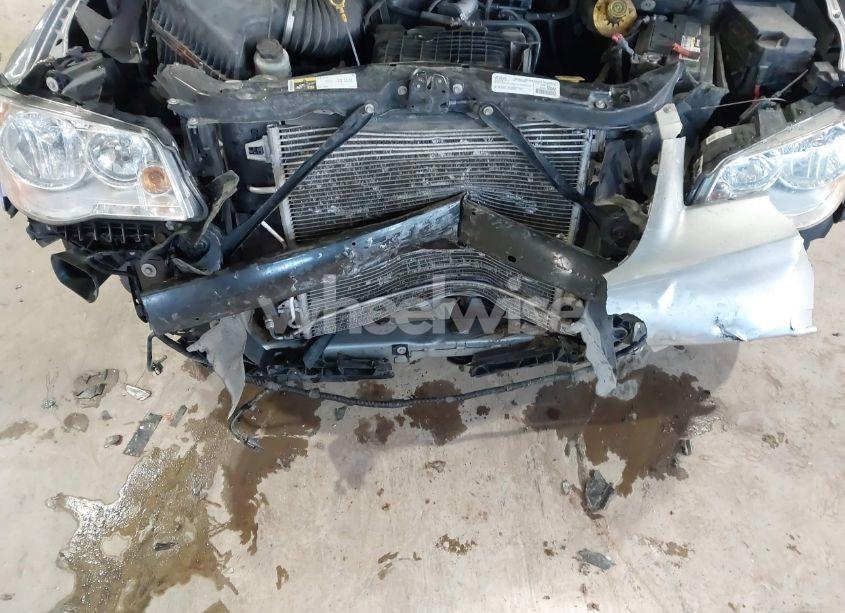 Photo 6 of 2016 Chrysler Town & COUNTRY TOURING (VIN 2C4RC1BG5GR172846)