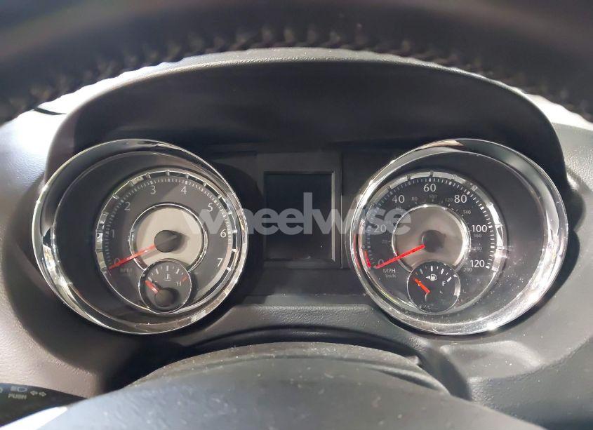 Photo 7 of 2016 Chrysler Town & COUNTRY TOURING (VIN 2C4RC1BG5GR172846)