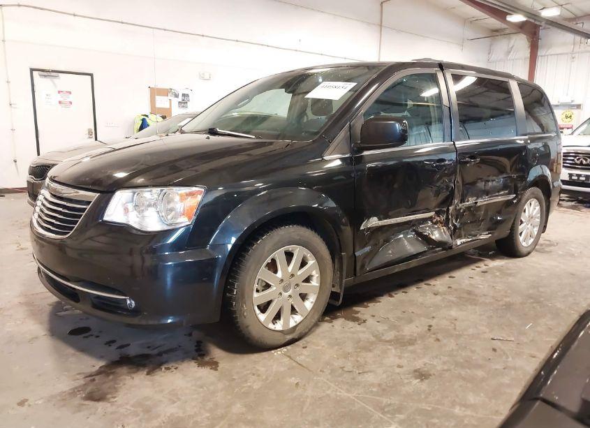 Photo 2 of 2016 Chrysler Town & COUNTRY TOURING (VIN 2C4RC1BG5GR173219)
