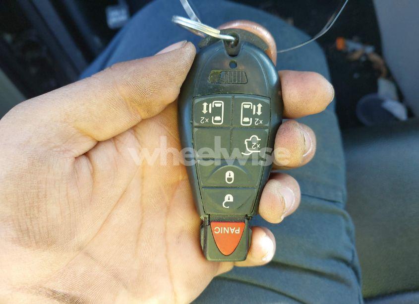 Photo 11 of 2016 Chrysler Town & COUNTRY TOURING (VIN 2C4RC1BG5GR173625)