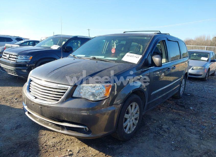 Photo 2 of 2016 Chrysler Town & COUNTRY TOURING (VIN 2C4RC1BG5GR173625)