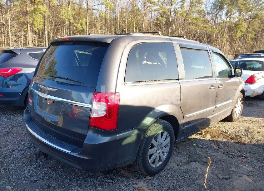Photo 4 of 2016 Chrysler Town & COUNTRY TOURING (VIN 2C4RC1BG5GR173625)