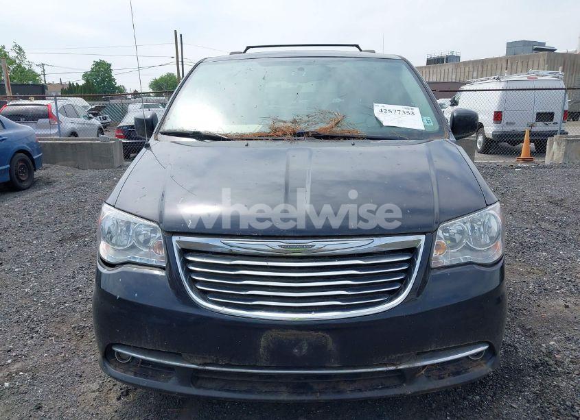 Photo 12 of 2016 Chrysler Town & COUNTRY TOURING (VIN 2C4RC1BG5GR190327)