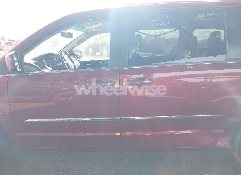 Photo 14 of 2016 Chrysler Town & COUNTRY TOURING (VIN 2C4RC1BG5GR206025)