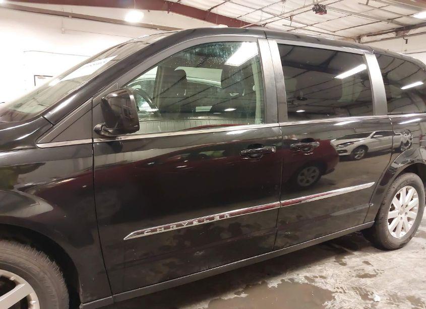 Photo 15 of 2016 Chrysler Town & COUNTRY TOURING (VIN 2C4RC1BG5GR214772)