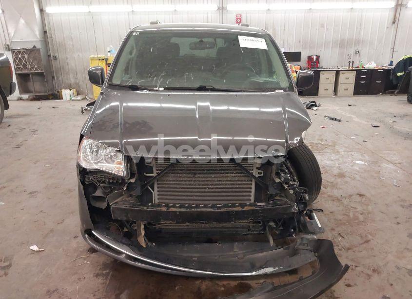 Photo 13 of 2016 Chrysler Town & COUNTRY TOURING (VIN 2C4RC1BG5GR229692)