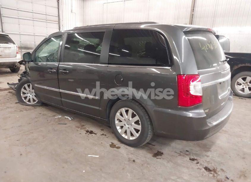 Photo 3 of 2016 Chrysler Town & COUNTRY TOURING (VIN 2C4RC1BG5GR229692)