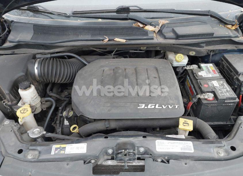 Photo 10 of 2016 Chrysler Town & COUNTRY TOURING (VIN 2C4RC1BG5GR268539)