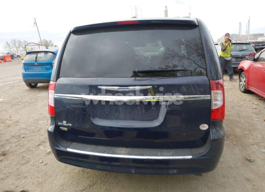 Photo 16 of 2016 Chrysler Town & COUNTRY TOURING (VIN 2C4RC1BG5GR268539)