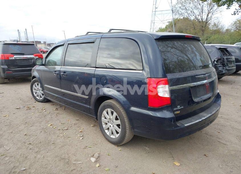 Photo 3 of 2016 Chrysler Town & COUNTRY TOURING (VIN 2C4RC1BG5GR268539)