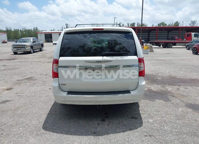 Photo 16 of 2016 Chrysler Town & COUNTRY TOURING (VIN 2C4RC1BG5GR268623)