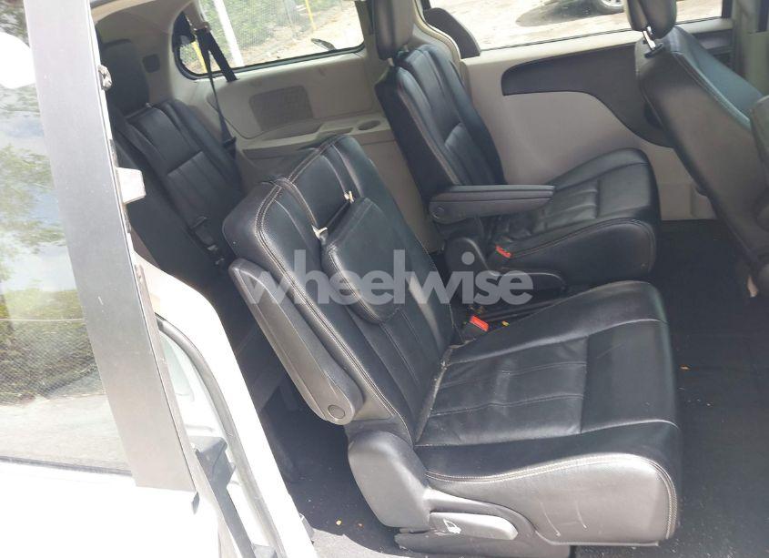 Photo 8 of 2016 Chrysler Town & COUNTRY TOURING (VIN 2C4RC1BG5GR268623)