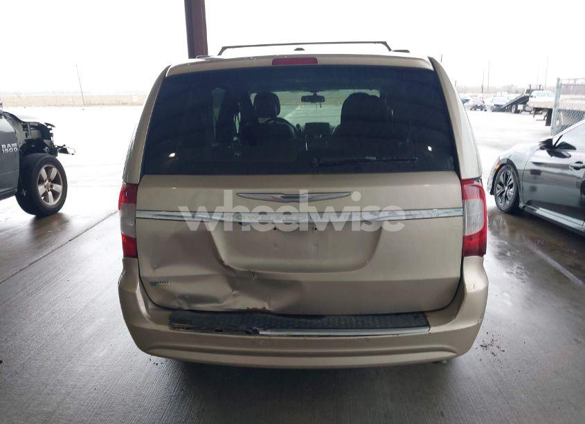 Photo 16 of 2016 Chrysler Town & COUNTRY TOURING (VIN 2C4RC1BG5GR281839)