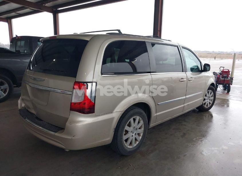 Photo 4 of 2016 Chrysler Town & COUNTRY TOURING (VIN 2C4RC1BG5GR281839)