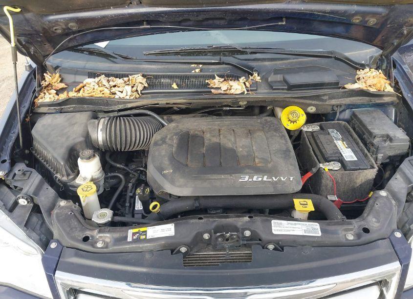 Photo 10 of 2016 Chrysler Town & COUNTRY TOURING (VIN 2C4RC1BG5GR284434)