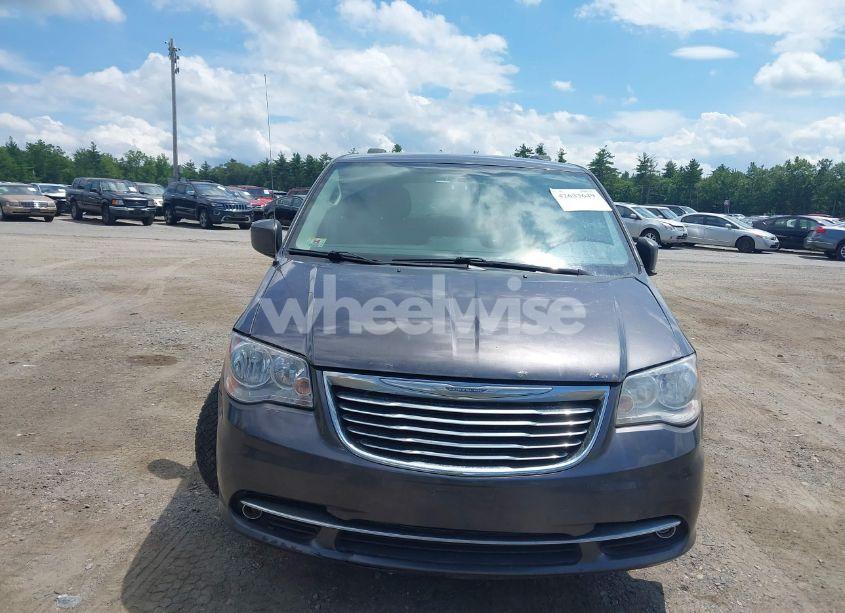 Photo 12 of 2016 Chrysler Town & COUNTRY TOURING (VIN 2C4RC1BG5GR296275)