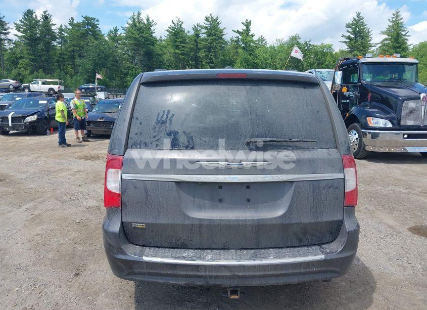 Photo 16 of 2016 Chrysler Town & COUNTRY TOURING (VIN 2C4RC1BG5GR296275)