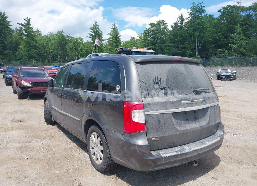 Photo 3 of 2016 Chrysler Town & COUNTRY TOURING (VIN 2C4RC1BG5GR296275)