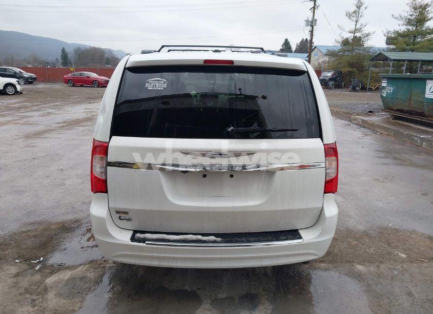 Photo 16 of 2016 Chrysler Town & COUNTRY TOURING (VIN 2C4RC1BG5GR300020)