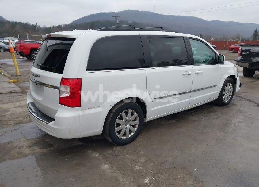 Photo 4 of 2016 Chrysler Town & COUNTRY TOURING (VIN 2C4RC1BG5GR300020)