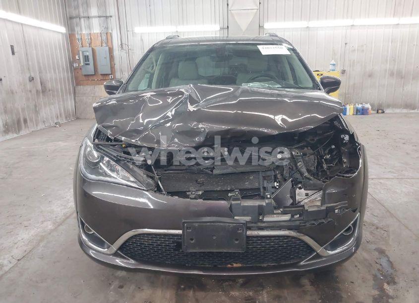 Photo 12 of 2017 Chrysler Pacifica TOURING-L (VIN 2C4RC1BG5HR503605)