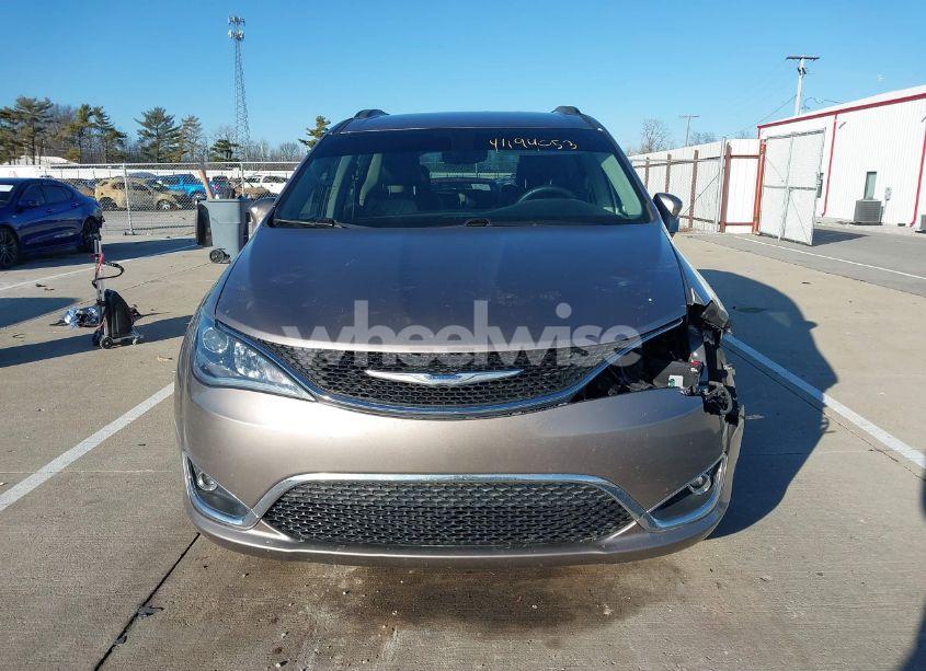 Photo 13 of 2017 Chrysler Pacifica TOURING-L (VIN 2C4RC1BG5HR537169)